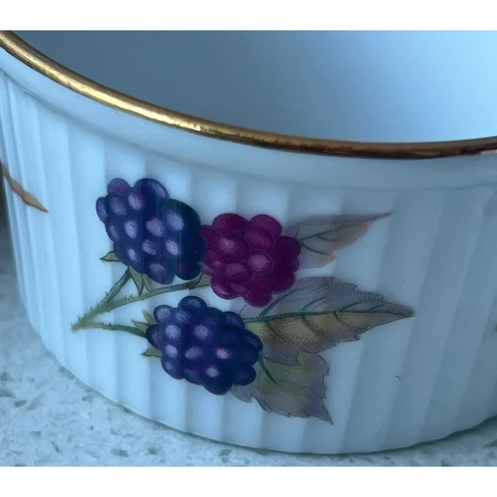 Royal Worcester Evesham Souffle Dishes Set Of 5 Ribbed Gold Trim Charcuterie